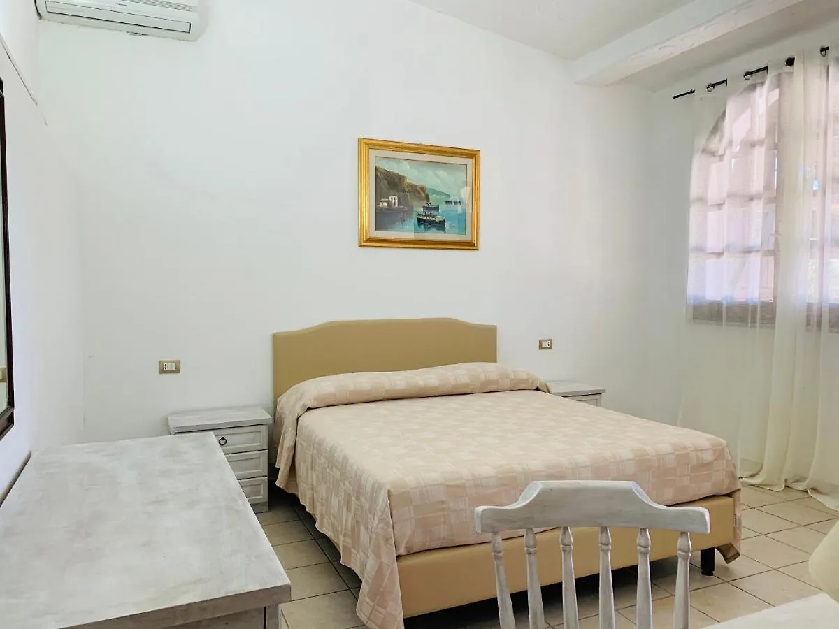 Hotel Villaggio Ristorante Pizzeria Museo Tanit