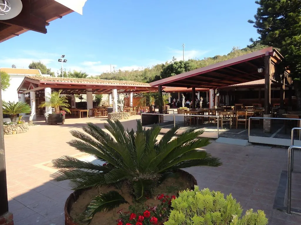 Hotel Villaggio Ristorante Pizzeria Museo Tanit Carbonia