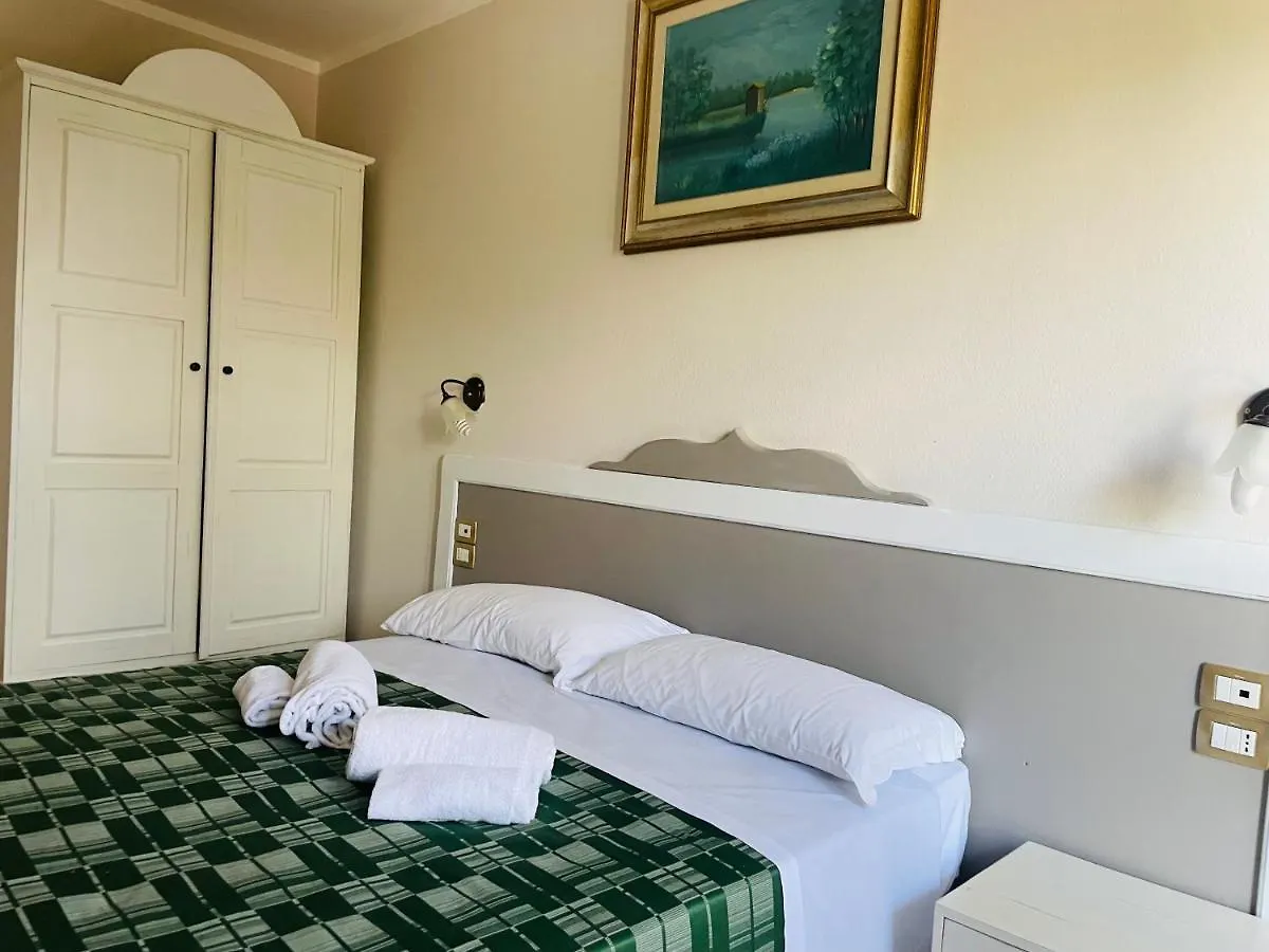 Hotel Villaggio Ristorante Pizzeria Museo Tanit Carbonia 3*,  Italia