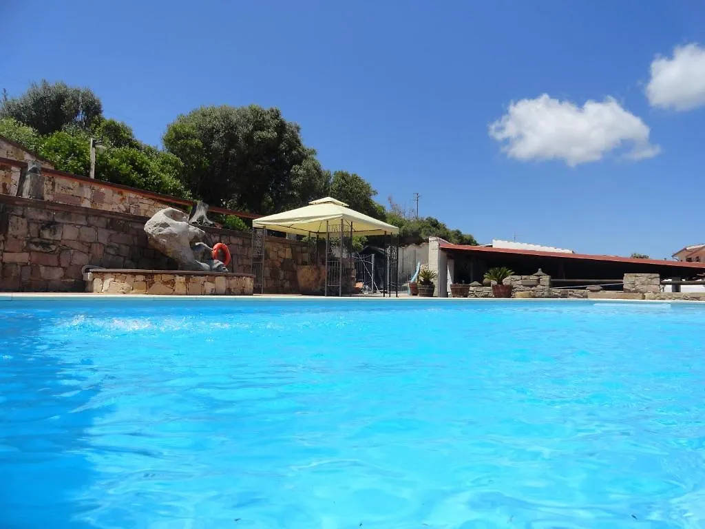 Hotel Villaggio Ristorante Pizzeria Museo Tanit Carbonia