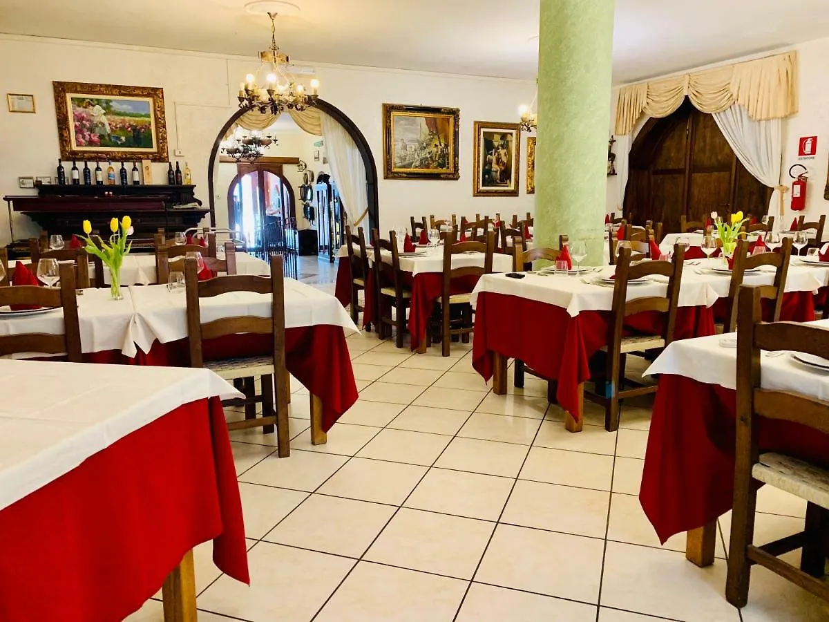 Hotel Villaggio Ristorante Pizzeria Museo Tanit Carbonia