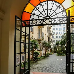 Lydka Domus Pensión Roma